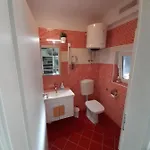 Mel&stef With Swimming Pool Ideal For Family Vacation Apartment
