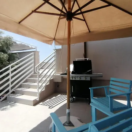 Mel&stef With Swimming Pool Ideal For Family Vacation Apartment Pula