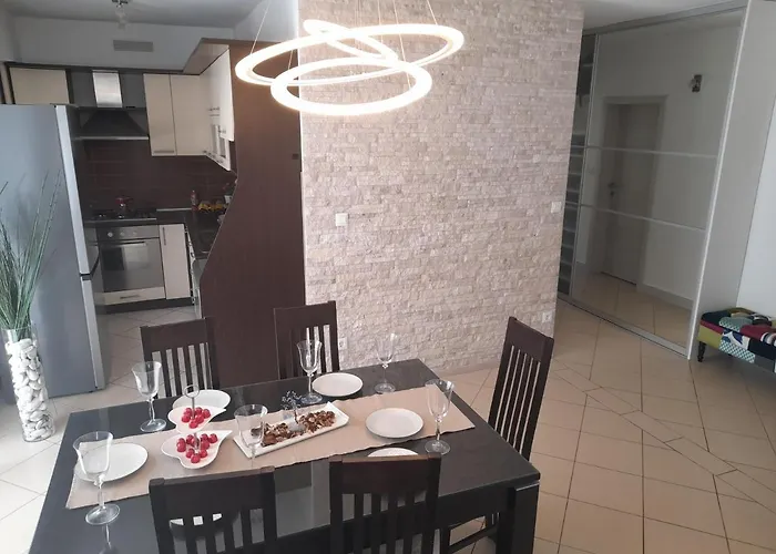 Mel&stef With Swimming Pool Ideal For Family Vacation شقة بولا