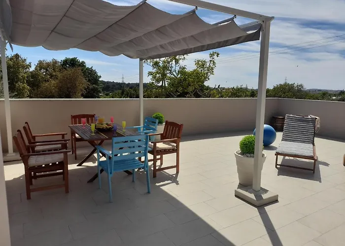 شقة Mel&stef With Swimming Pool Ideal For Family Vacation *