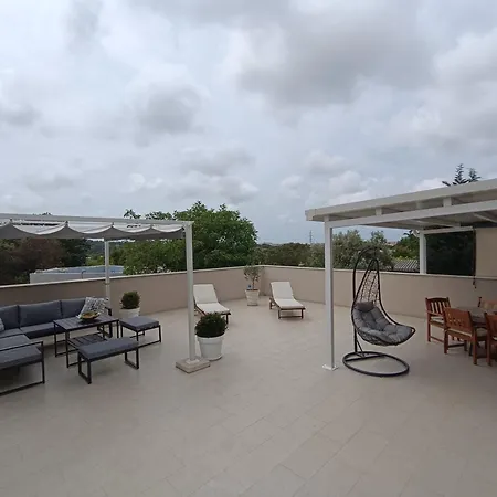 Mel&stef, Charming House, With Private Swimming Pool Ideal For Family Vacation